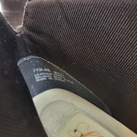 Brown Leather Alligator Booties - Picture 10 of 10